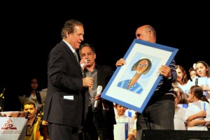 10355743_10201486343794363_55542666389056958_n