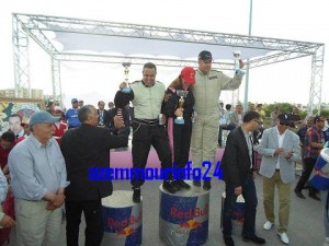 11355536_910188572378466_1121755175_n