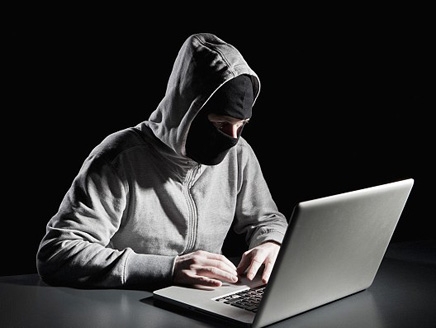 خطر إلكتروني يتهدد مستخدمي الانترنت بعد اختراق مَليوني حساب