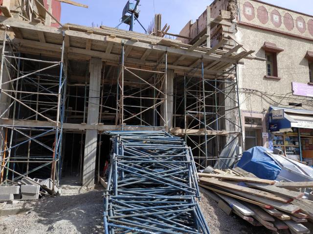 انهيار إحدى الغرف بالمنزل الكائن بشارع محمد الخامس بازمور