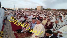 بالصور:جموع  المصلين ،بمصلى أزمور لتأدية صلاة عيد الأضحى مشيا على السنة النبوية الشريفة