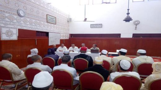 المجلس العلمي المحلي بالجديدة يعقد لقاء تواصليا بمسجد الامل بمدينة أزمور لفائدة الأمة والمرشدين بالمدينة للارتقاء بالشأن الديني
