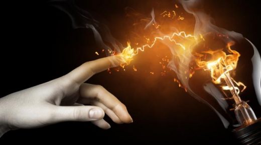 وفاة خمسيني بصعقة كهربائية بنواحى خميس الزمامرة إقليم سيدى بنور.