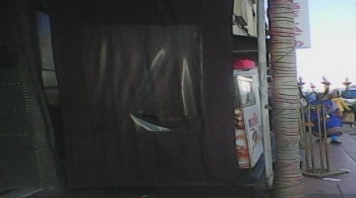 ابن امسيك…احتلال الملك العمومي بشارع ادريس الحارثي ودور الشرطة الإدارية ومكتب ONSSA الغائب