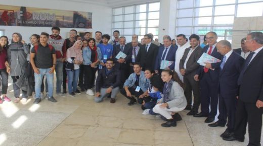 الطلبة المهندسون يتبرعون بدمائهم و العامل محمد الكروج “الشباب أنتم هم المستقبل”