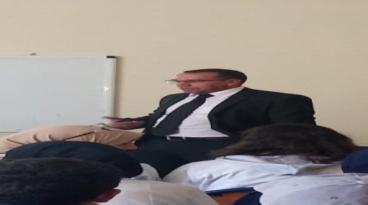 بالصور والفيديو:حملة تحسيسية للأمن الوطني بالثانوية الإعدادية مولاي بوشعيب بازمورحول مخاطر المخدرات