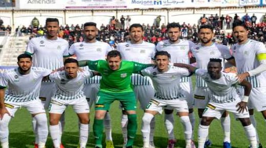 المغرب التطواني يتفوق على الدفاع الحسني الجديدي ب 1/2