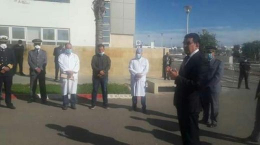 عامل إقليم الجديدة في زيارة للمستشفى الإقليمي محمد الخامس لدعم و تشجيع الأطر الطبية والتمريضية