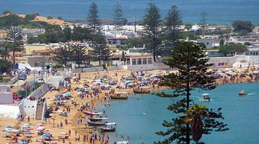 اغلاق شاطىء الواليدية تفاديا لانتشار فيروس كورونا