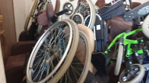 توزيع تجهيزات طبيبة لفائدة المرضى المحتاجين باقليم سيدي بنور