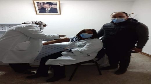 بالصور :الحملة الوطنية للتلقيح ضد كوفيد-19للاطقم الصحية  بالجديدة