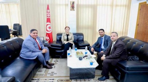 استقبــال وزيــرة الريــاضة التونسية سهام العيادي  لعضو الاتحاد الدولي ورئيس الاتحاد الافريقي للمصارعة  فؤاد مسكوت