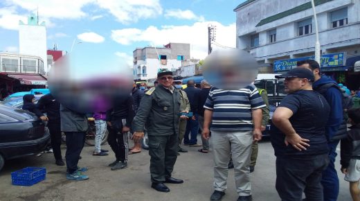 ازمور..حملة تحرير الملك العمومي بشارع محمد الخامس بقيادة باشا مدينة ازمور