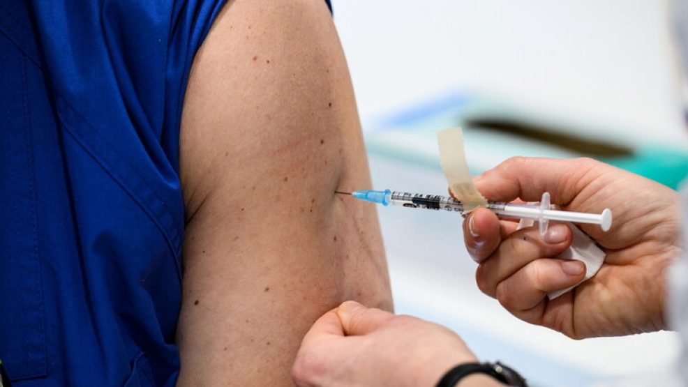 المغرب يقرر إعتماد جواز تلقيحي للمستفيدين من جرعتي اللقاح ضد كورونا – المغرب 24