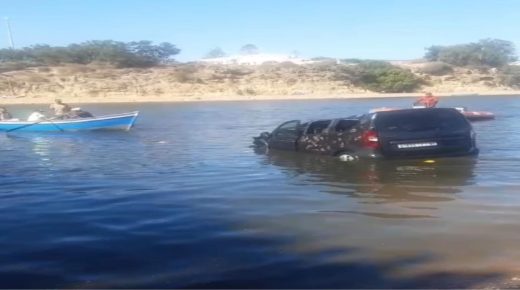 سقوط سيارة من فوق قنطرة ازمور