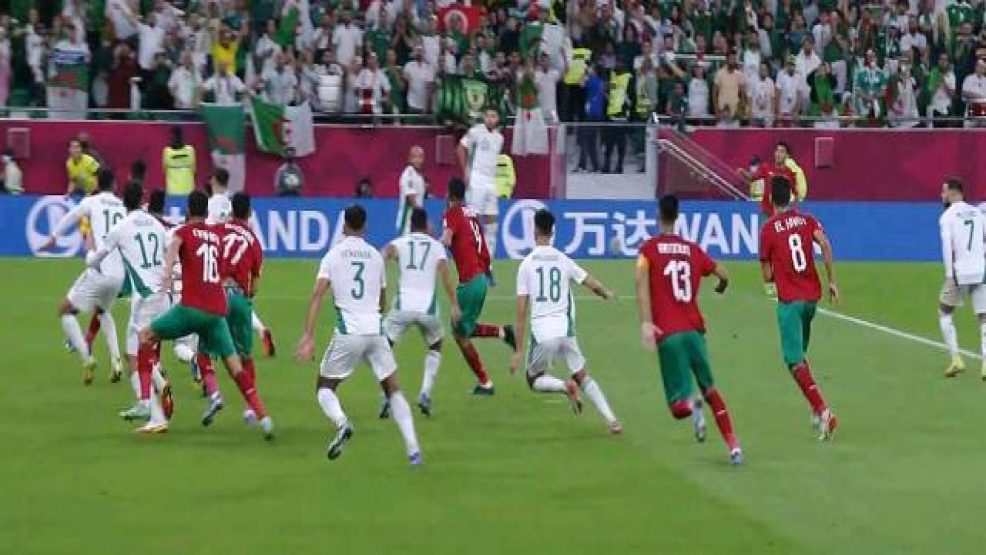 ضربات الترجيح تؤهل المنتخب الجزائري إلى النصف النهائي