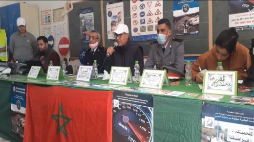 تواصل الأيام التحسيسية للسلامة الطرقية بمدرسة سيدي علي