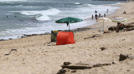 الجديدة…حملة وأنشطة بيئية لتنقية الشاطئ من النفايات البلاستيكية