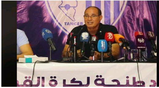 بادو الزاكي مدربا لاتحاد طنجة لأربع سنوات من أجل بناء “فريق تنافسي”