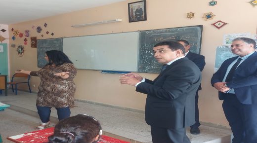 عامل إقليم الجديدة يشرف على عملية الدخول المدرسي بالاقليم