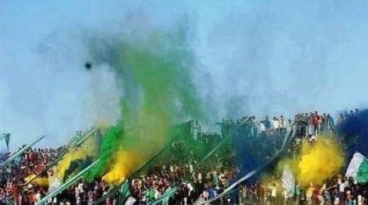 الشهب الاصطناعية تتسبب في معاقبة مجموعة من الأندية منها الدفاع الحسني الجديدي !!