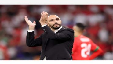 الناخب الوطني وليد الركراكي يحتل الرتبة الثالثة كأحسن مدرب في العالم