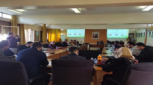 تقرير حول دورة تكوينية في مناهج البحث العلمي  مناهج البحث : من التنظير الى الإنجاز