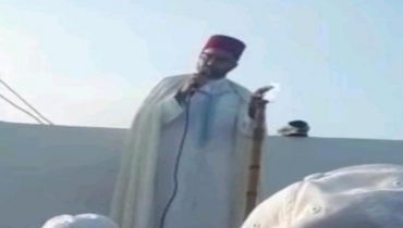 جموع المصلين ،بمصلى أزمور لتأدية صلاة عيد الأضحى مشيا على السنة النبوية الشريفة