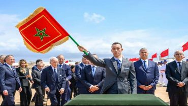 صاحب السمو الملكي ولي العهد الأمير مولاي الحسن يعطي انطلاقة إنجاز محطة تحلية مياه البحر للدار البيضاء، الأكبر من نوعها بإفريقيا، سيستفيد منها 7,5 مليون من الساكنة.