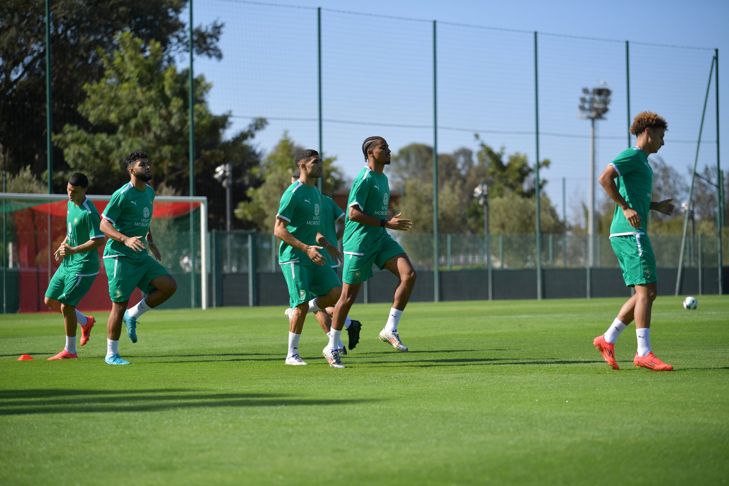 المنتخب الوطني يجري حصتين تدريبيتين