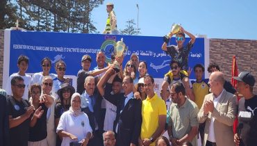 عامل إقليم الجديدة يترأس فعاليات بطولة كأس العرش وبطولة المغرب للسباحة بالزعانف في المياه المفتوحة