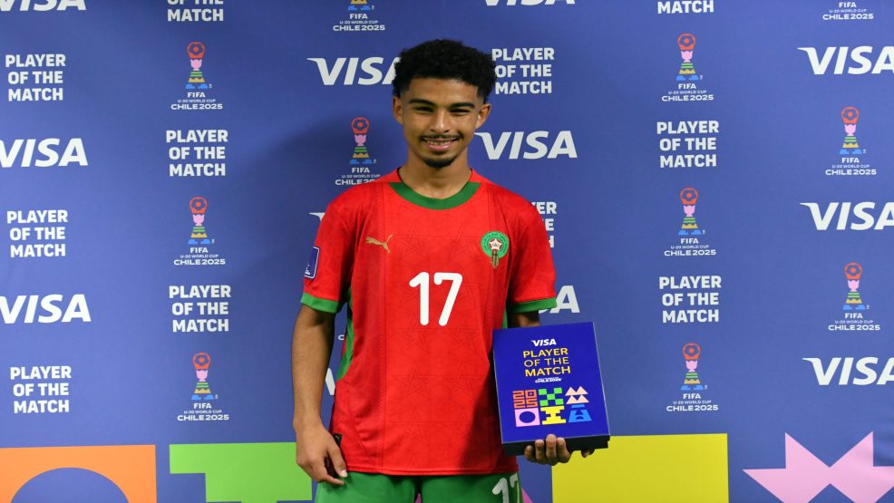 الفيفا تختار المغربي ياسين جاسيم أفضل لاعب في مباراة المغرب والبرازيل