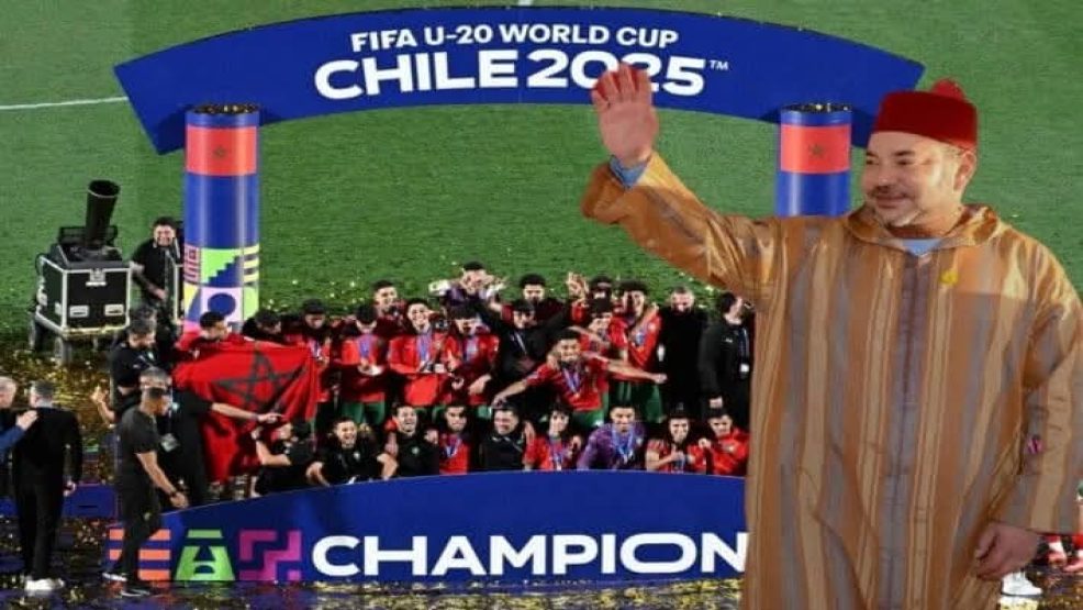 صاحب الجلالة الملك محمد السادس يستقبل أعضاء المنتخب الوطني المغربي
