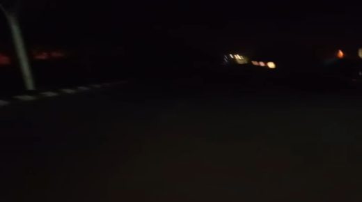 ظلام دامس يستقبل زوار أزمور… ومدخل شارع محمد الخامس خارج دائرة الصيانة