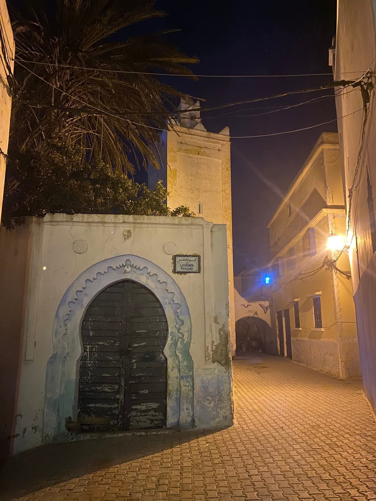 🕌 انطلاق أشغال ترميم المسجد الأعظم بأزمور… حفاظٌ على ذاكرة التاريخ